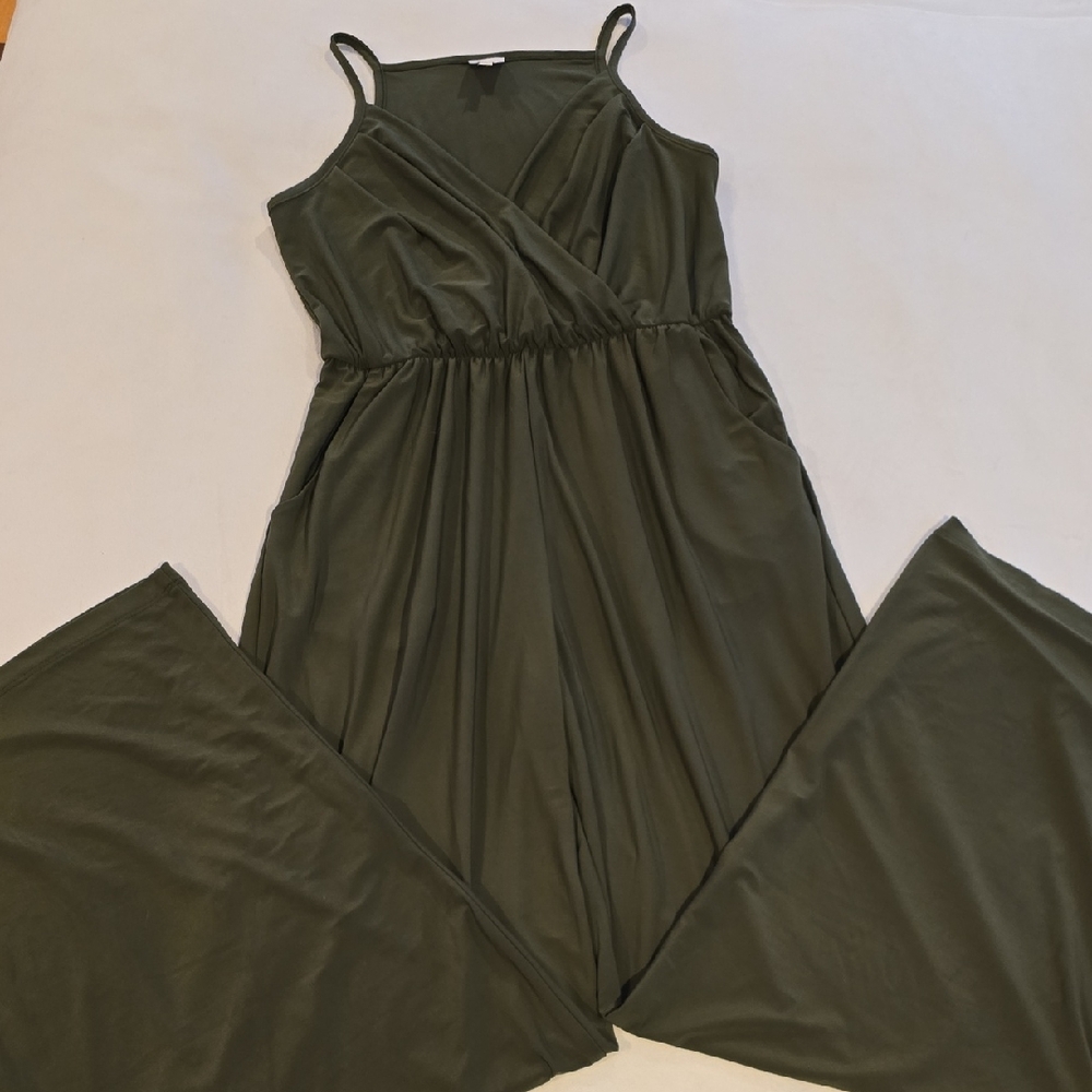 Kaileigh Dark Green Sleeveless Jumpsuit